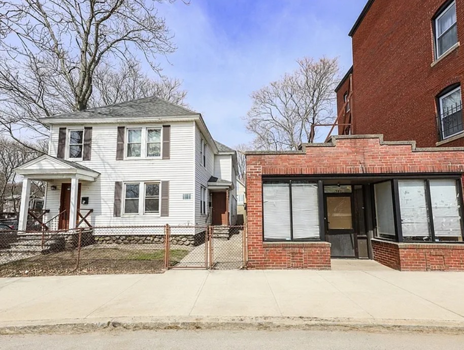 385 Pleasant St, Worcester, MA à vendre Photo principale– Image 1 sur 12