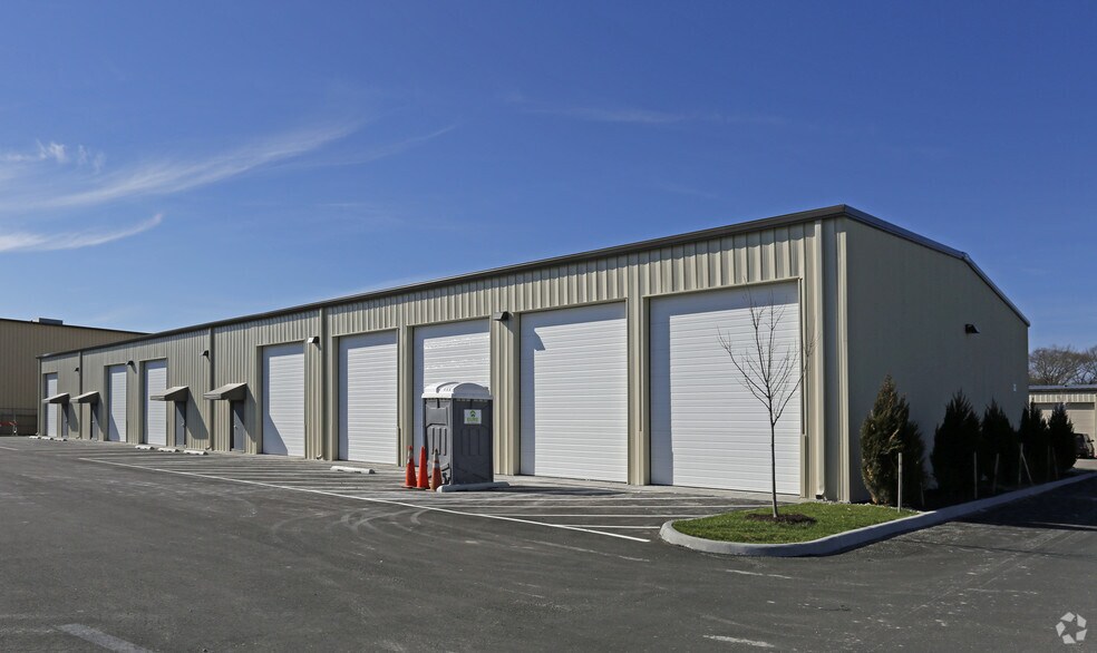 4000 Incubator Rd, Hampton, VA à louer - Photo de l’immeuble – Image 2 sur 9