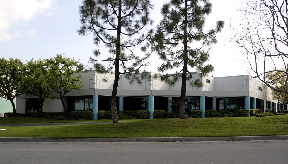 5300 S Eastern Ave, Commerce, CA à louer - Photo principale – Image 1 sur 5