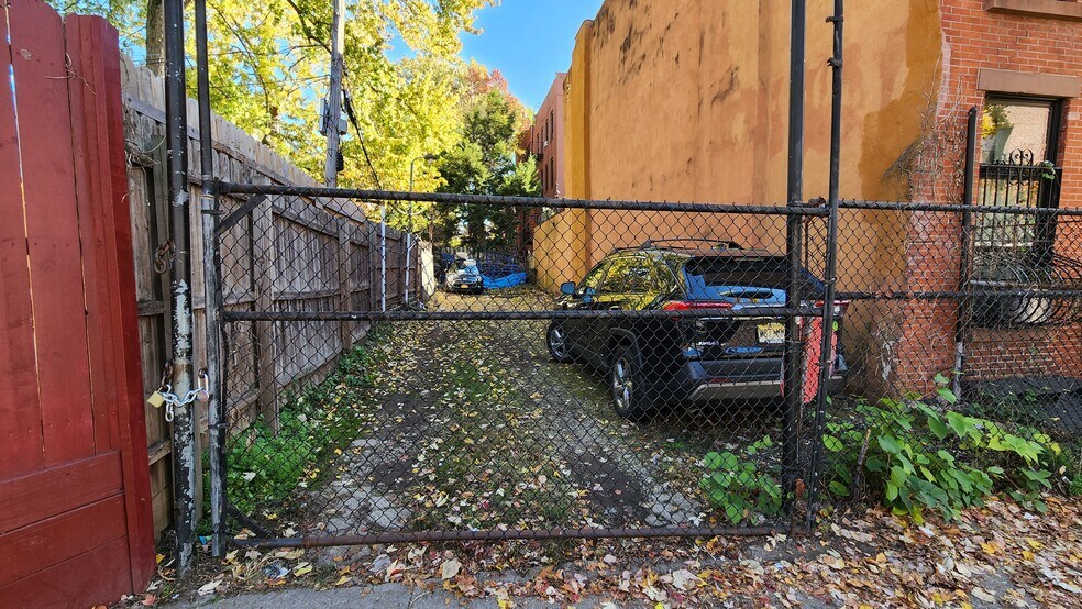 133 Nevins St, Brooklyn, NY à louer - Photo de l’immeuble – Image 3 sur 3