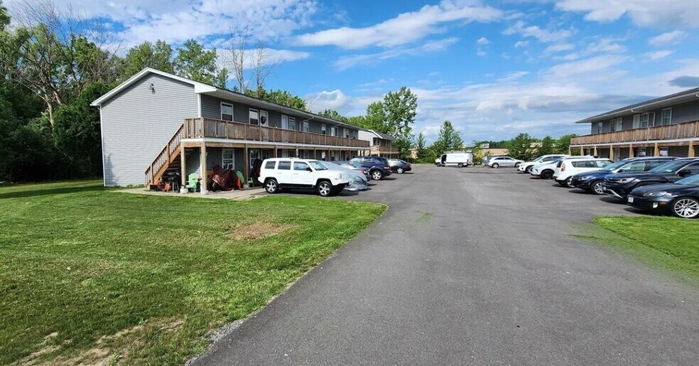 3230 Moran Rd, Canandaigua, NY à vendre - Photo de l’immeuble – Image 2 sur 12