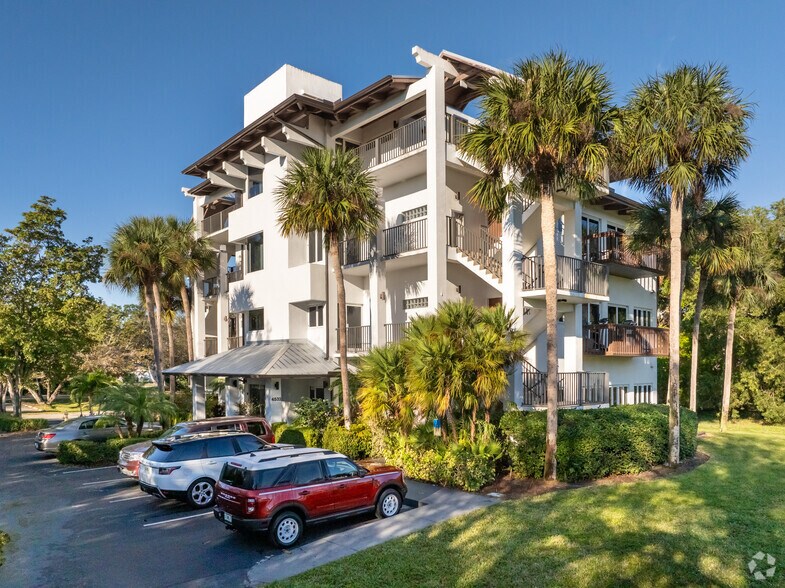 4532 Tamiami Trl E, Naples, FL à louer - Photo de l’immeuble – Image 3 sur 9