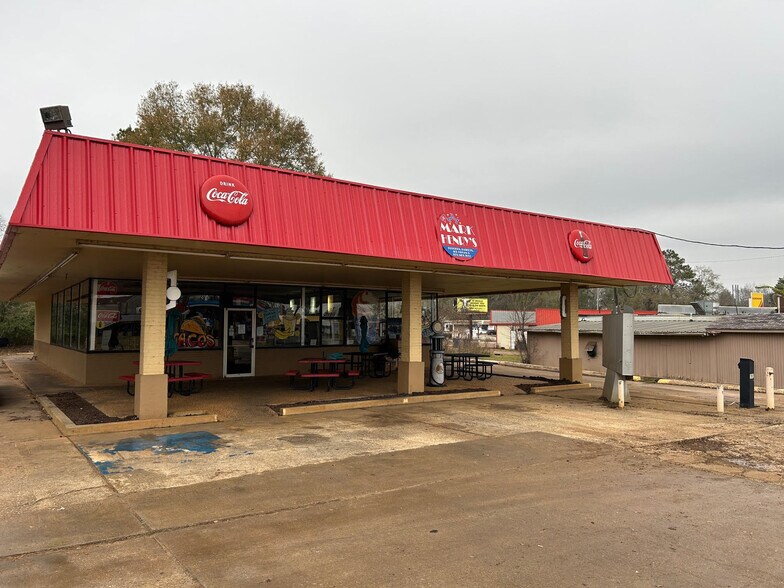 1010 State Highway 21 W, San Augustine, TX à vendre - Photo de l’immeuble – Image 1 sur 17