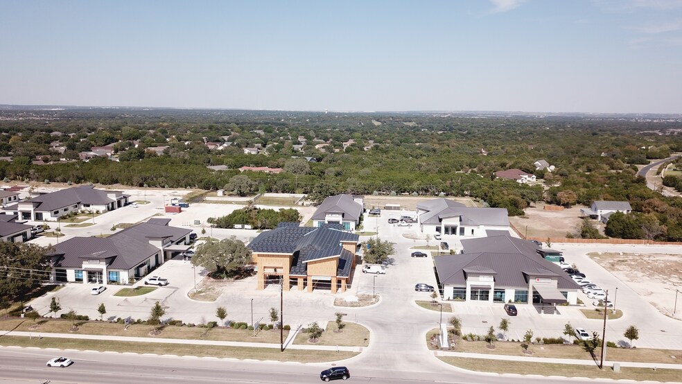 4841 Williams Dr, Georgetown, TX à vendre - Photo de l’immeuble – Image 2 sur 2