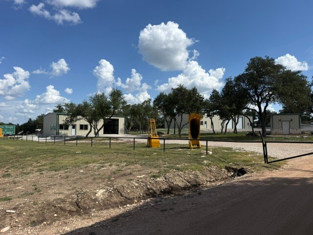 7748 E US Highway 290, Johnson City, TX à vendre - Photo de l’immeuble – Image 2 sur 9