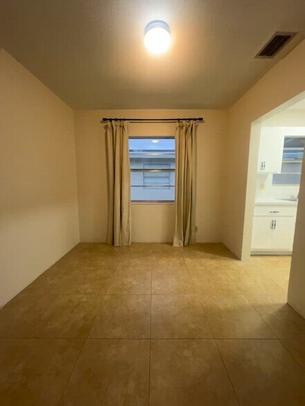 5706-5708 Lincoln St, Hollywood, FL à vendre - Vidéo sur l’annonce professionnelle – Image 3 sur 27