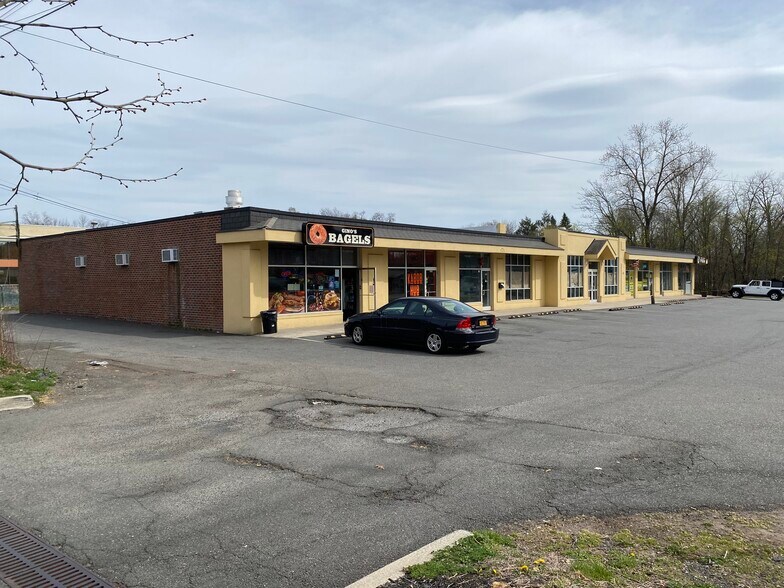 331 Route 303, Orangeburg, NY à louer - Photo principale – Image 1 sur 11