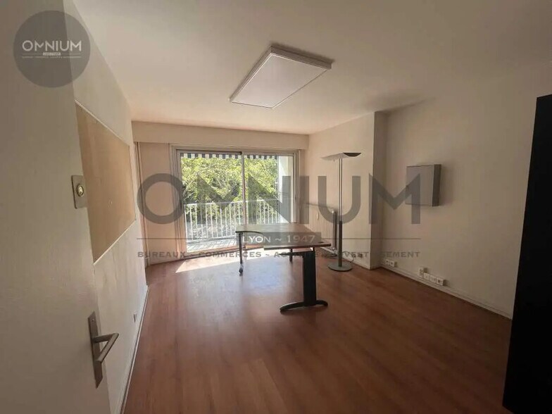 Bureau dans Lyon à louer - Photo de l’immeuble – Image 2 sur 5