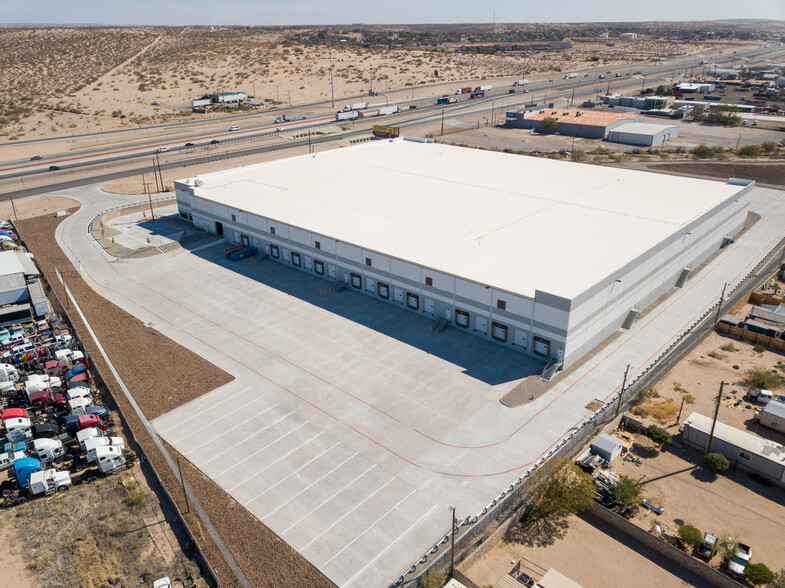 11750 Gateway Blvd E, Socorro, TX à louer - Photo de l’immeuble – Image 2 sur 13