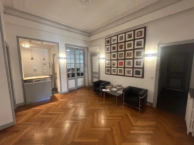 Plus de détails pour 395 Rue Paradis, Marseille - Bureau à vendre
