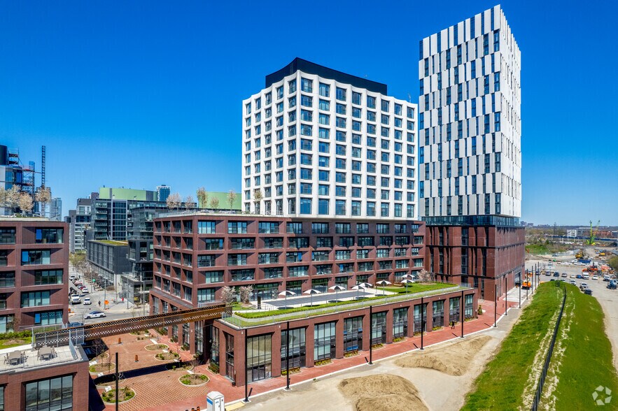125 Mill St, Toronto, ON à vendre - Photo de l’immeuble – Image 2 sur 4