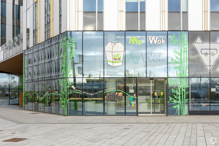34 Rue De La Soie, Villeurbanne à louer - Photo de l’immeuble – Image 3 sur 8