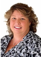 Jennifer Holt