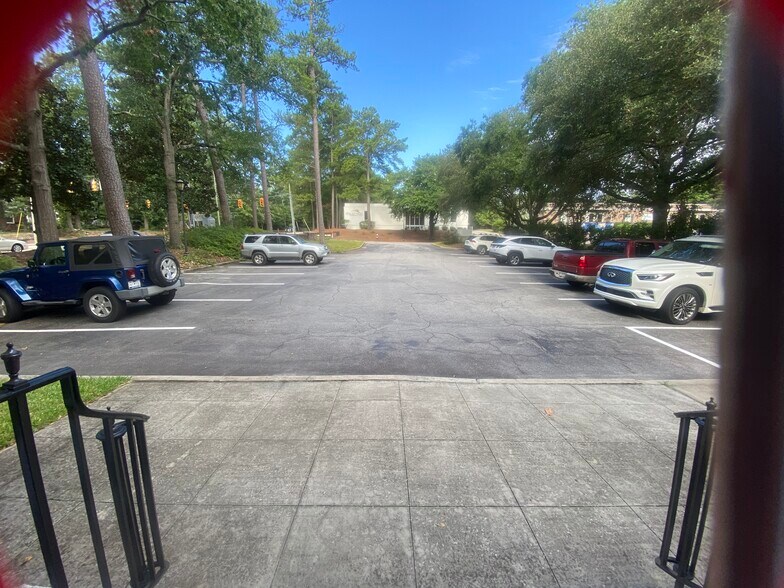 1600 St Julian Pl, Columbia, SC à louer - Photo de l’immeuble – Image 3 sur 17