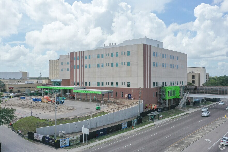 13000 Bruce B Downs Blvd, Tampa, FL à louer - Photo de l’immeuble – Image 3 sur 3