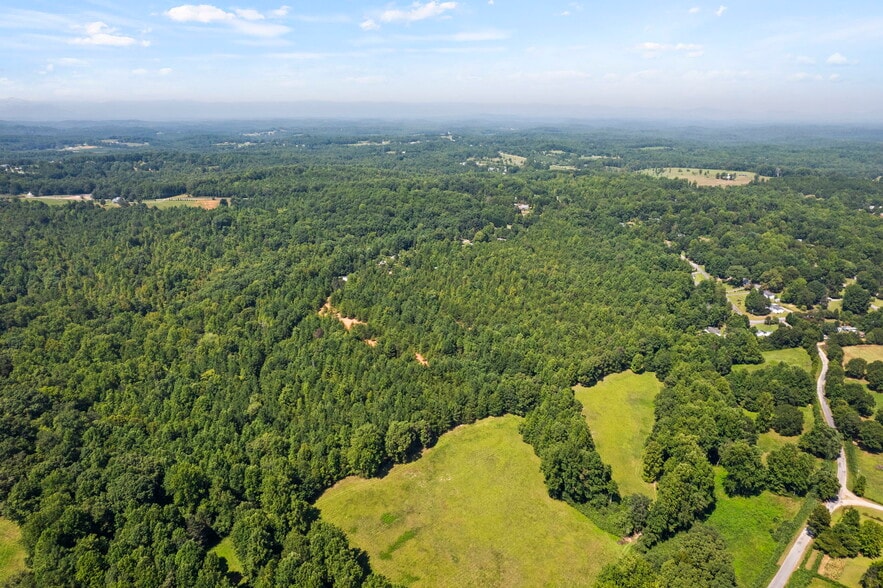 Diwa Drive, Easley, SC à vendre - Photo de l’immeuble – Image 2 sur 22