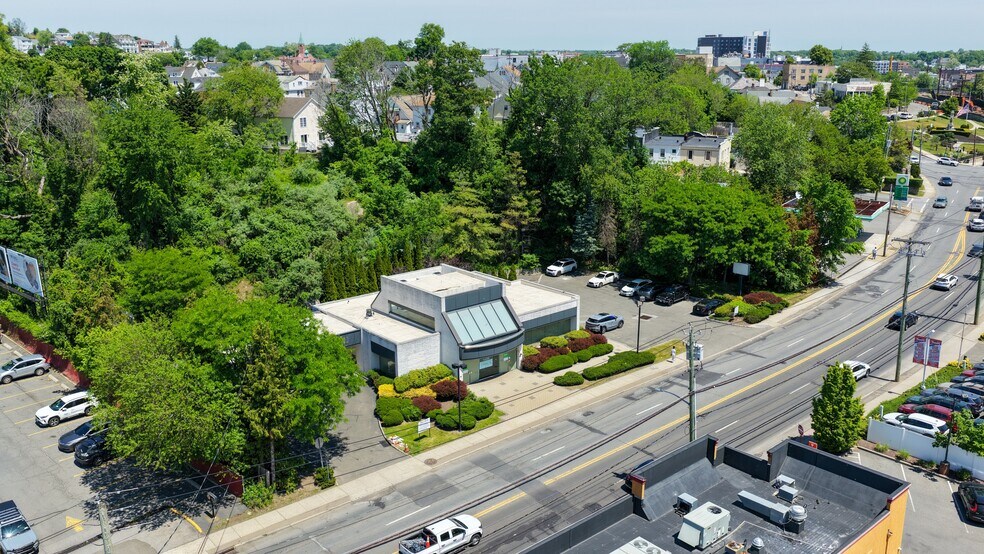 250 Boston Post Rd, Port Chester, NY à vendre - Photo de l’immeuble – Image 2 sur 3