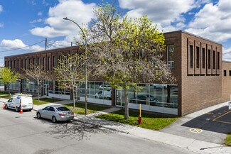 Plus de détails pour 1380-1420 Rue Chabanel O, Montréal, QC - Bureau à louer