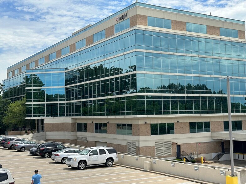 10050 Crosstown Cir, Eden Prairie, MN à louer - Photo de l’immeuble – Image 2 sur 13