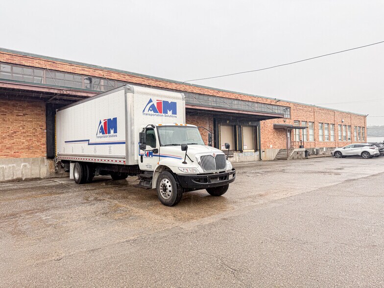 1 Sexton Rd, McKees Rocks, PA à vendre - Photo de l’immeuble – Image 3 sur 16