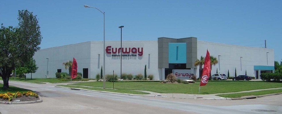 2411 S Eldridge Pky, Houston, TX à vendre - Photo de l’immeuble – Image 2 sur 35