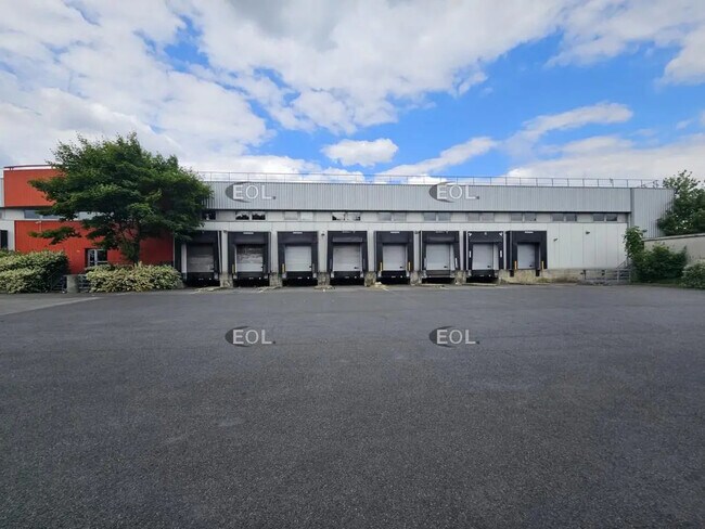 Plus de détails pour Industriel/Logistique à louer