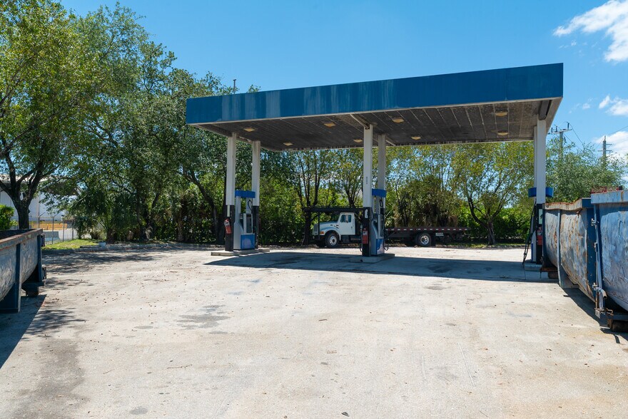 1126 Dr Martin Luther King Jr Blvd, Pompano Beach, FL à vendre - Photo de l’immeuble – Image 3 sur 14