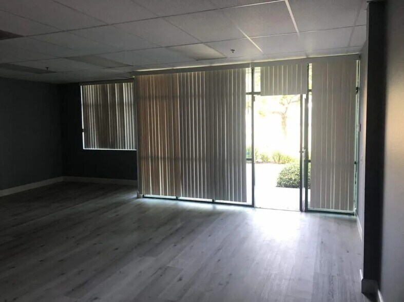 3100 E Cedar St, Ontario, CA à louer - Photo intérieure – Image 2 sur 6