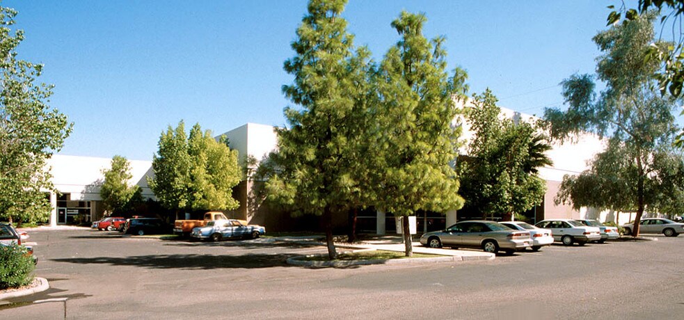 2877 N Nevada St, Chandler, AZ à louer - Photo de l’immeuble – Image 2 sur 5