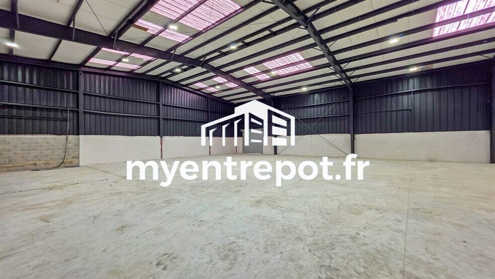Local d’activités dans AUBAGNE à louer - Photo intérieure – Image 3 sur 9