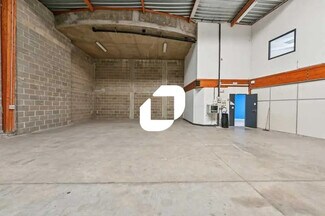 Plus de détails pour Bureau, Local d'activités à louer