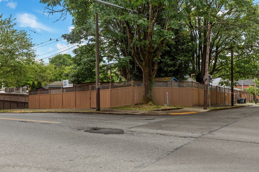 612 22nd Ave, Seattle, WA à vendre - Photo de l’immeuble – Image 2 sur 2