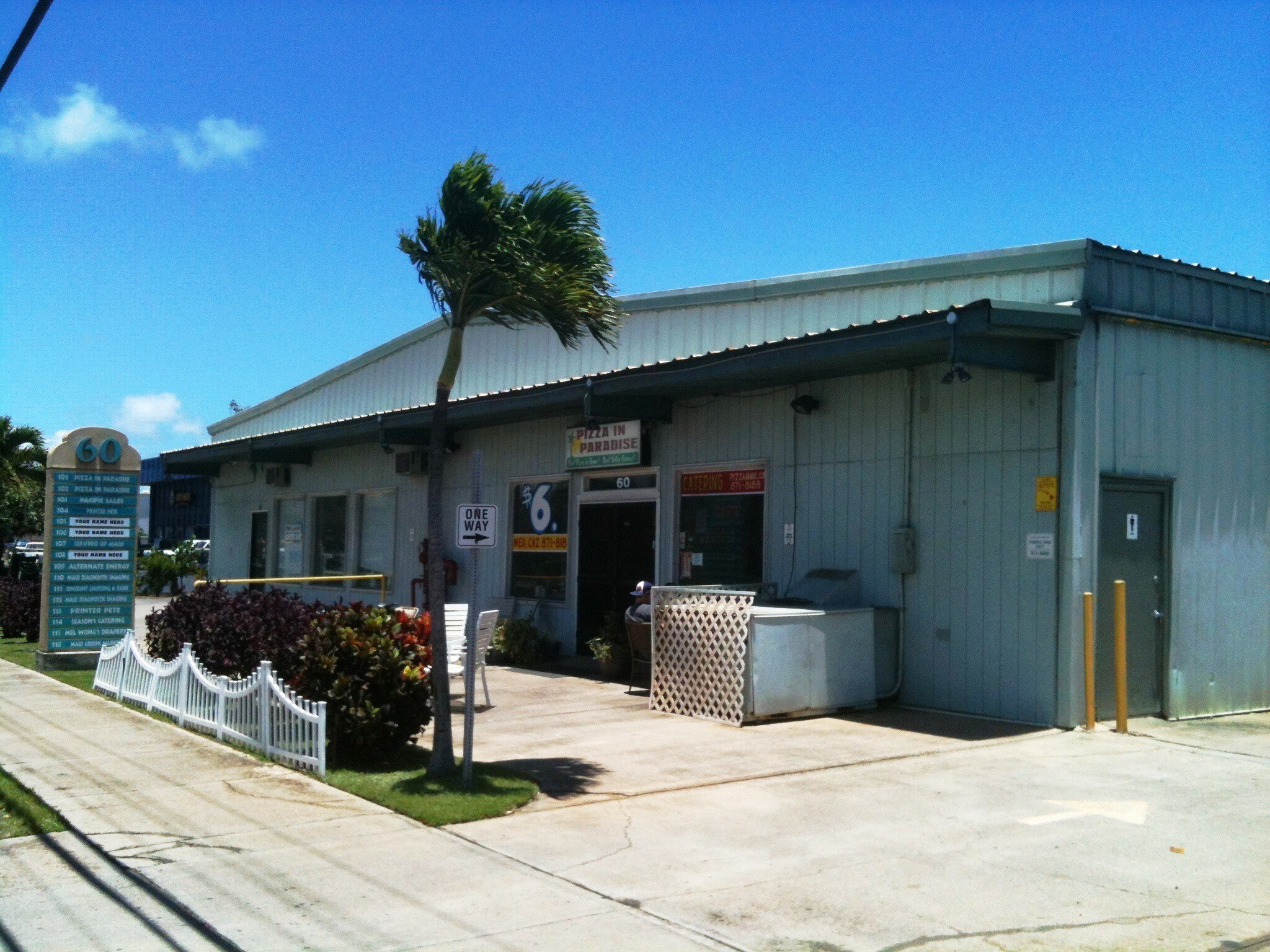 60 E Wakea Ave, Kahului, HI à louer Photo principale– Image 1 sur 19