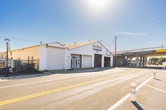 Plus de détails pour 1113 Center St, Redding, CA - Local commercial à vendre