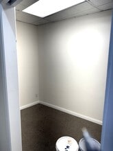 17337 Ventura Blvd, Encino, CA à louer Photo intérieure– Image 2 sur 4