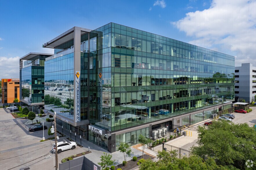 Passive Investment – 1031 Eligible portefeuille de 3 biens à vendre sur LoopNet.fr - Photo de l’immeuble – Image 3 sur 23