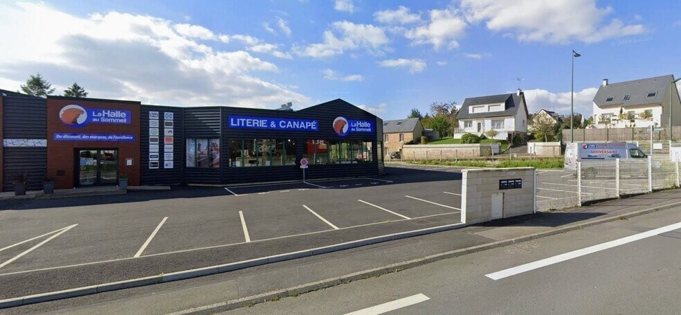 Local commercial dans Avranches à louer - Photo de l’immeuble – Image 3 sur 4