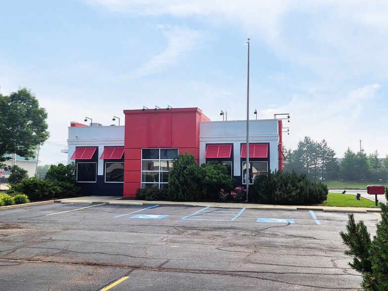 1245 Pearl Rd, Brunswick, OH à louer - Photo de l’immeuble – Image 2 sur 6