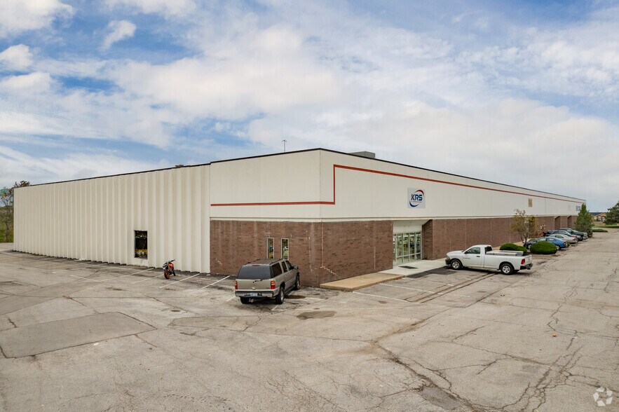 14701-14851 W 101st Ter, Lenexa, KS à louer - Photo principale – Image 2 sur 6