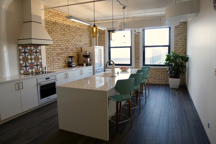 123 N 3rd St, Minneapolis, MN à louer - Photo de l’immeuble – Image 1 sur 13