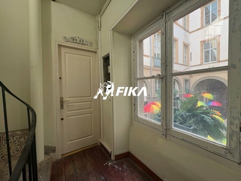 9 Rue Saint Antoine Du T, Toulouse à louer - Photo de l’immeuble – Image 2 sur 6