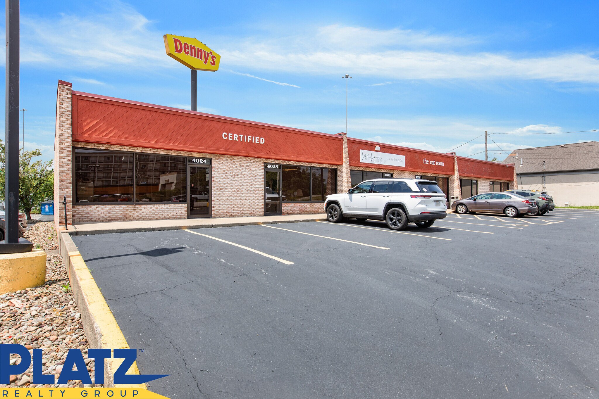 4024-4040 Belmont Ave, Youngstown, OH à louer Photo de l’immeuble– Image 1 sur 20