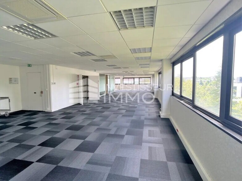2-4 Rue Alexis De Tocqueville, Antony à louer - Photo de l’immeuble – Image 2 sur 10
