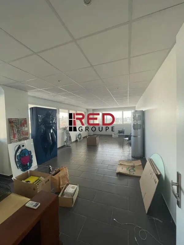 Bureau dans Éguilles à louer Photo intérieure– Image 1 sur 5