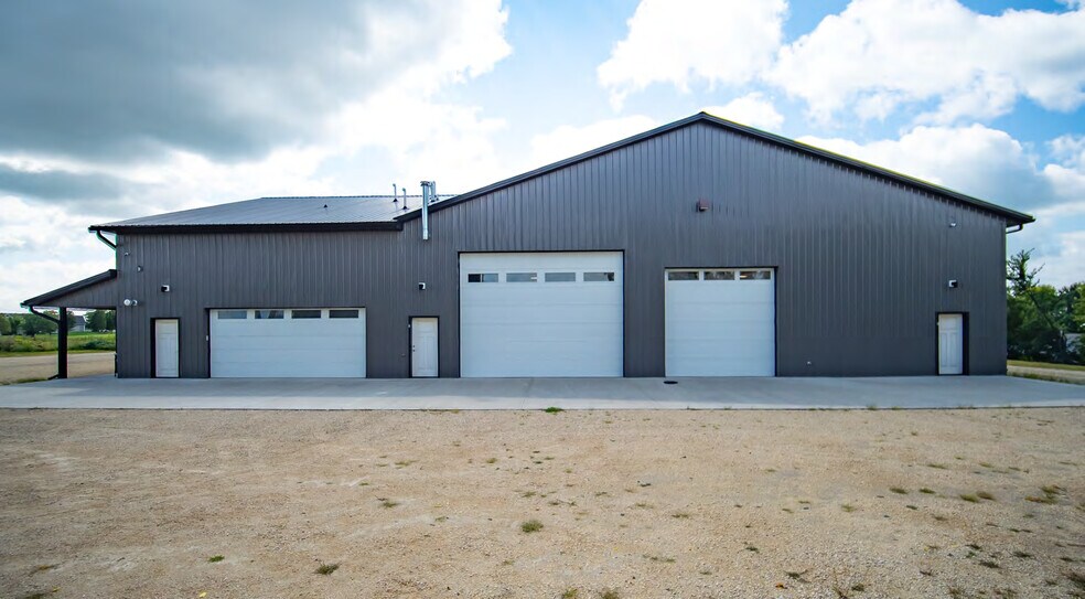 514 E 9th St, Zumbrota, MN à vendre - Photo de l’immeuble – Image 2 sur 8