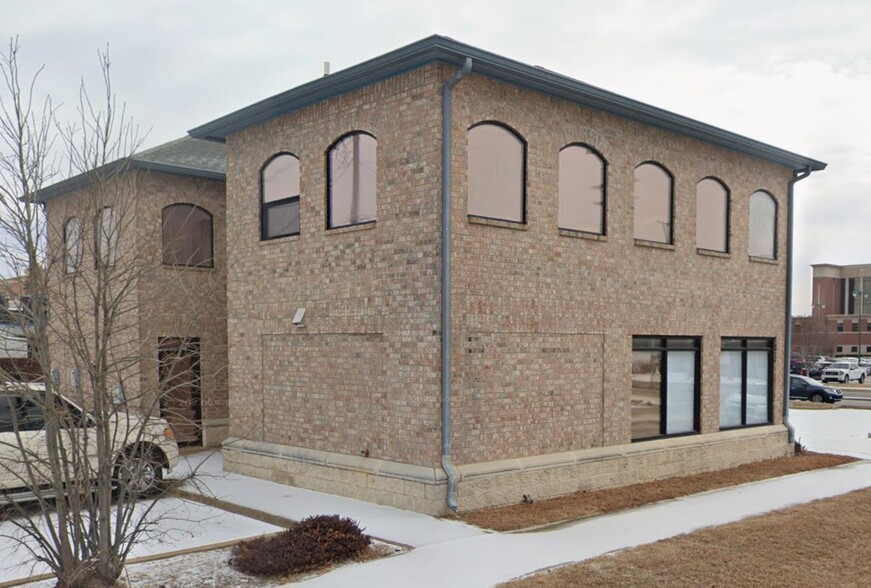 223 S Lynn Riggs Blvd, Claremore, OK à louer - Photo de l’immeuble – Image 3 sur 12