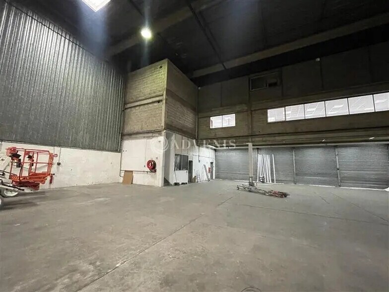 Industriel/Logistique dans Aulnay-sous-Bois à louer - Photo de l’immeuble – Image 3 sur 9