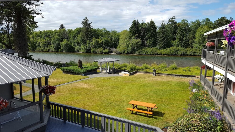 1710-1740 Island Hwy, Campbell River, BC à vendre - Photo de l’immeuble – Image 2 sur 7