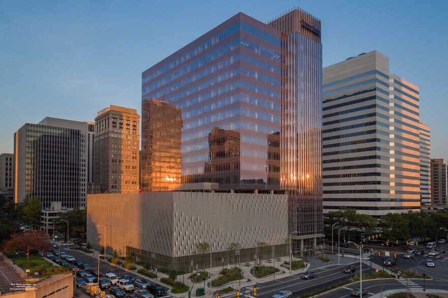 800 E Canal St, Richmond, VA à louer - Photo de l’immeuble – Image 1 sur 12