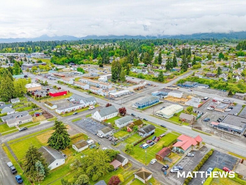 105 N Liberty St, Port Angeles, WA à vendre - Photo de l’immeuble – Image 2 sur 3